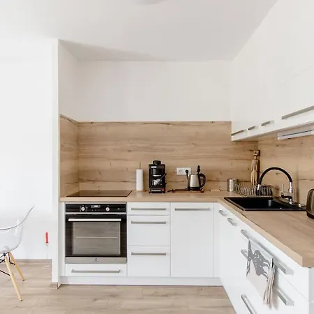 Appartement Lovely Flat With Large Terrace