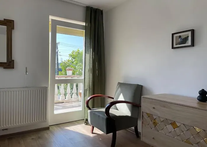 Apartmán Lovely Flat With Large Terrace