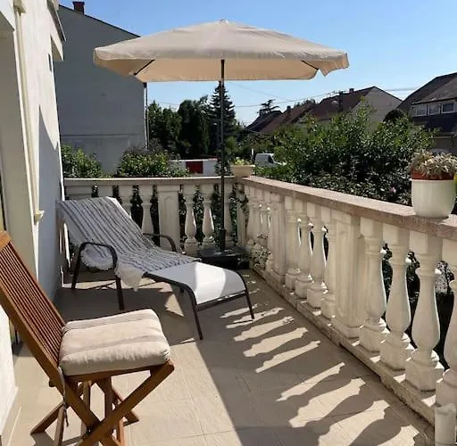 Lovely Flat With Large Terrace Apartmán *