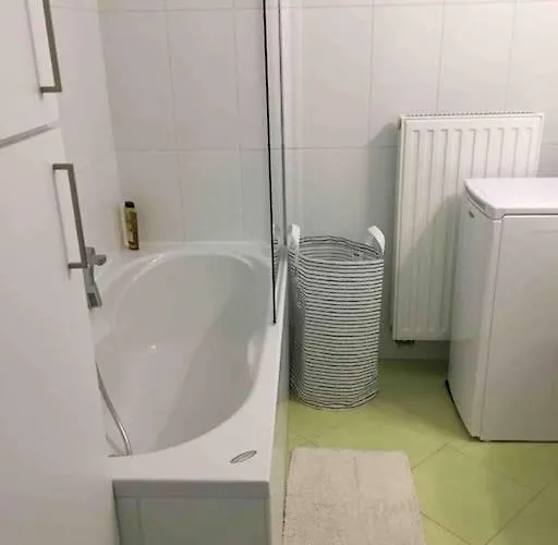 Lovely Flat With Large Terrace Apartmán
