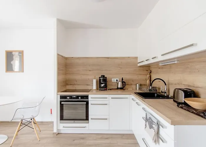 Apartmán Lovely Flat With Large Terrace