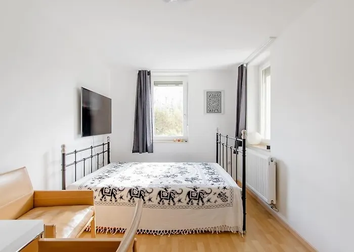 Lovely Flat With Large Terrace Apartmán